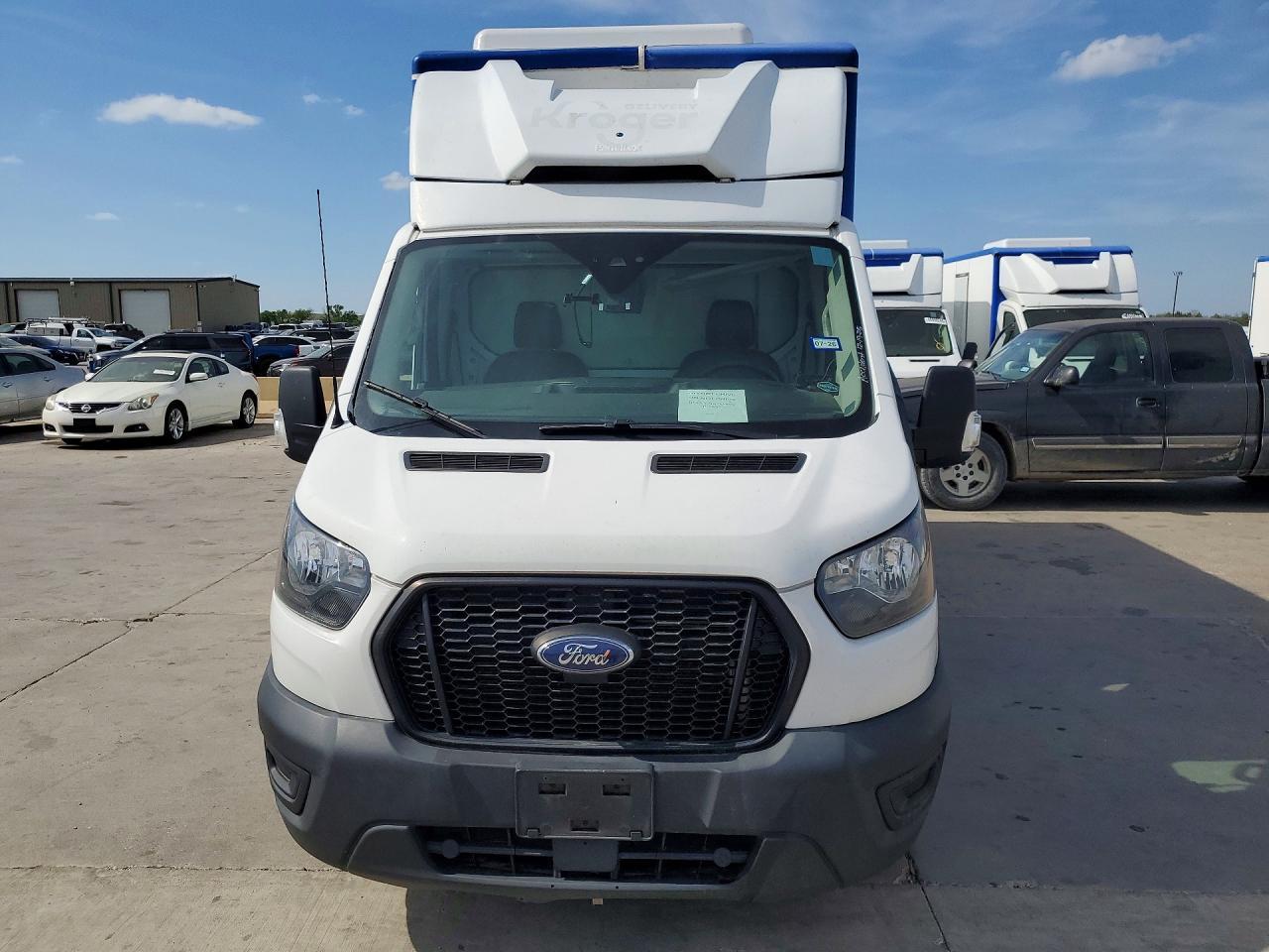 2022 Ford Transit Delivery Truck - Image 5