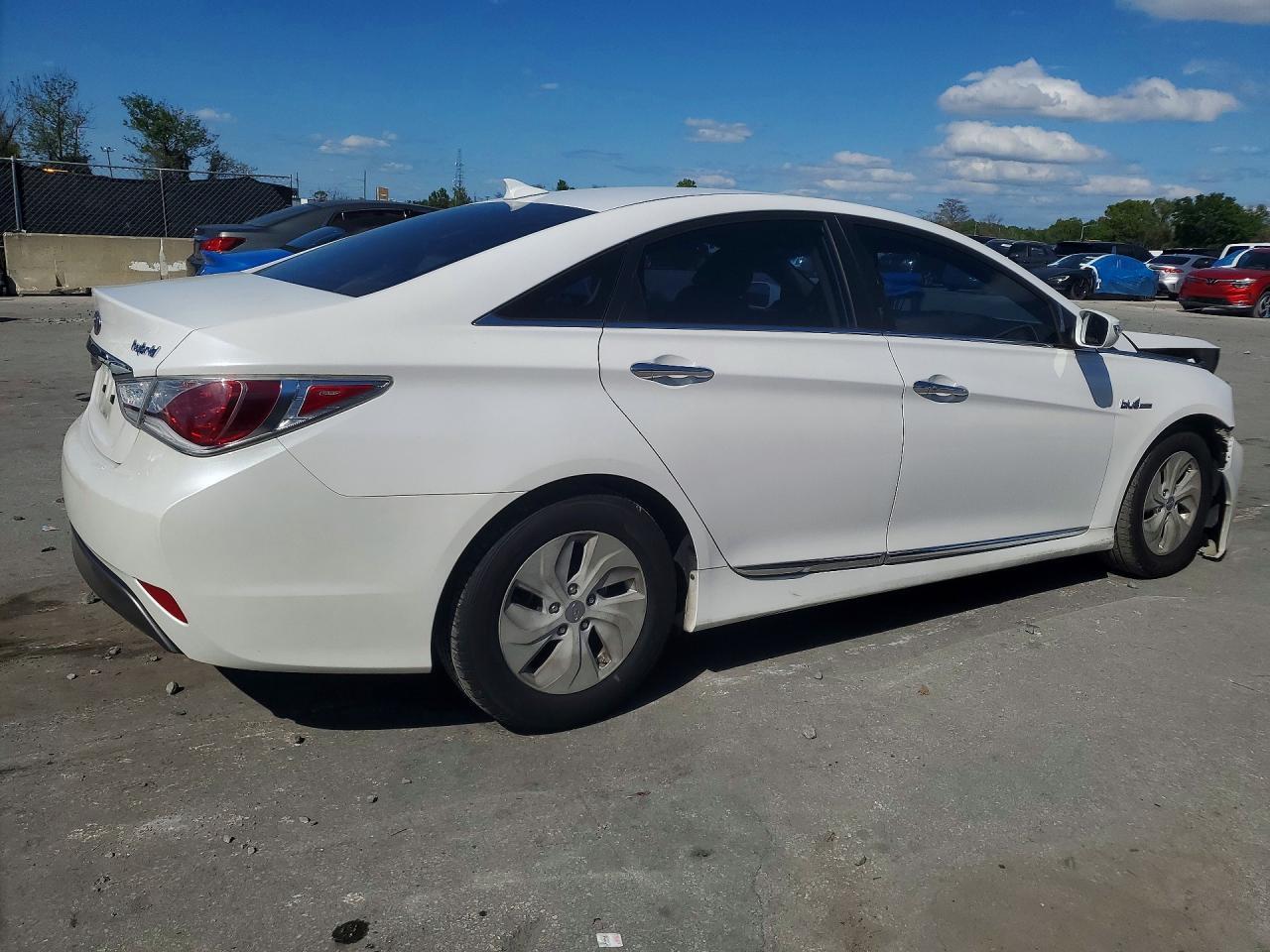 2015 Hyundai Sonata Hybrid Base - Фото 3
