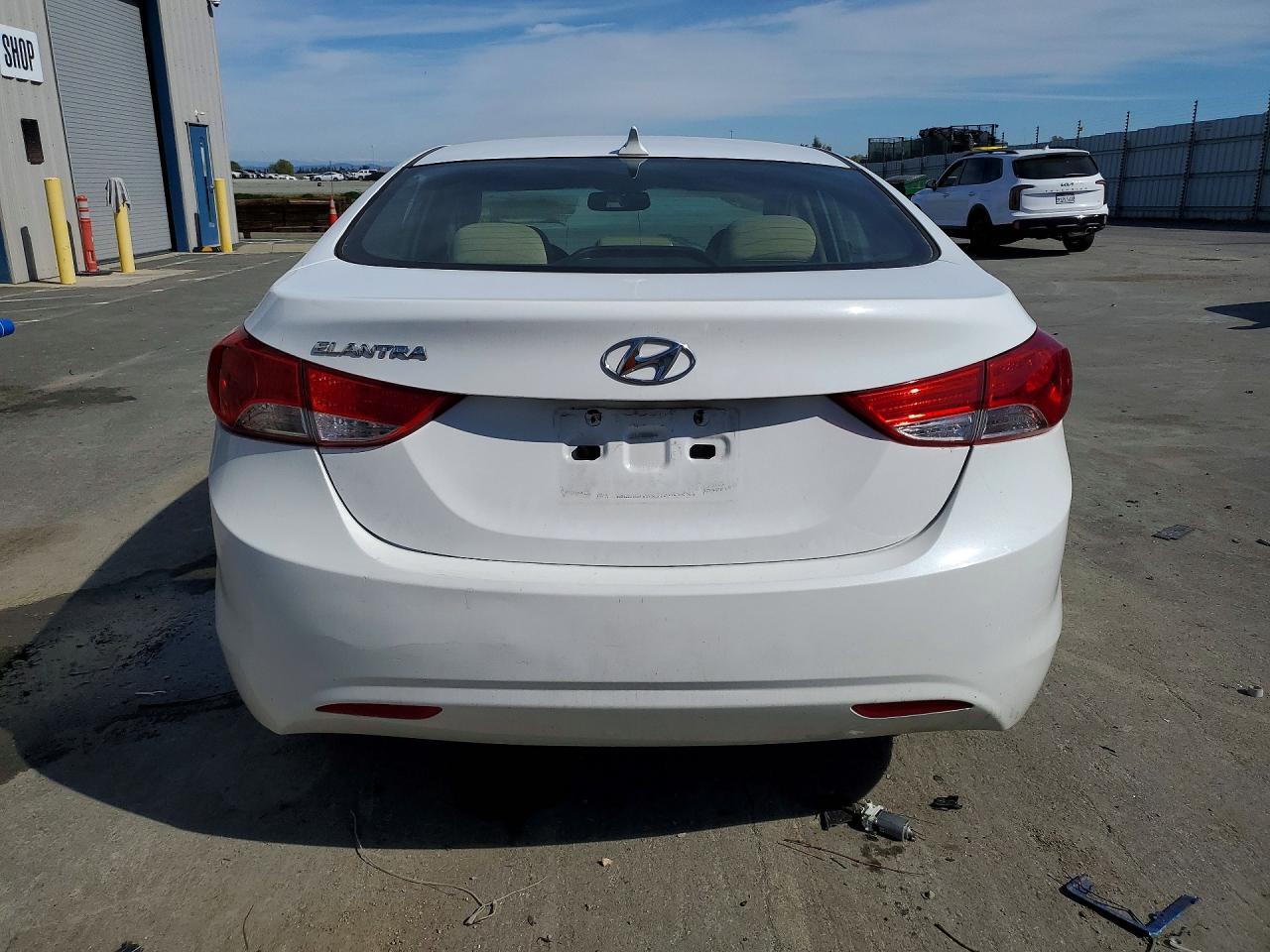 2013 Hyundai Elantra Gls - Фото 6