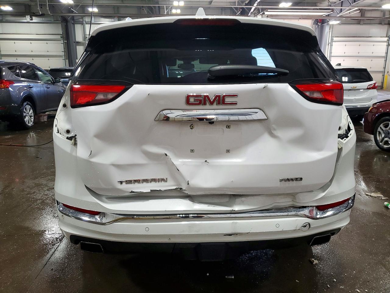 2018 GMC Terrain Denali - Image 6