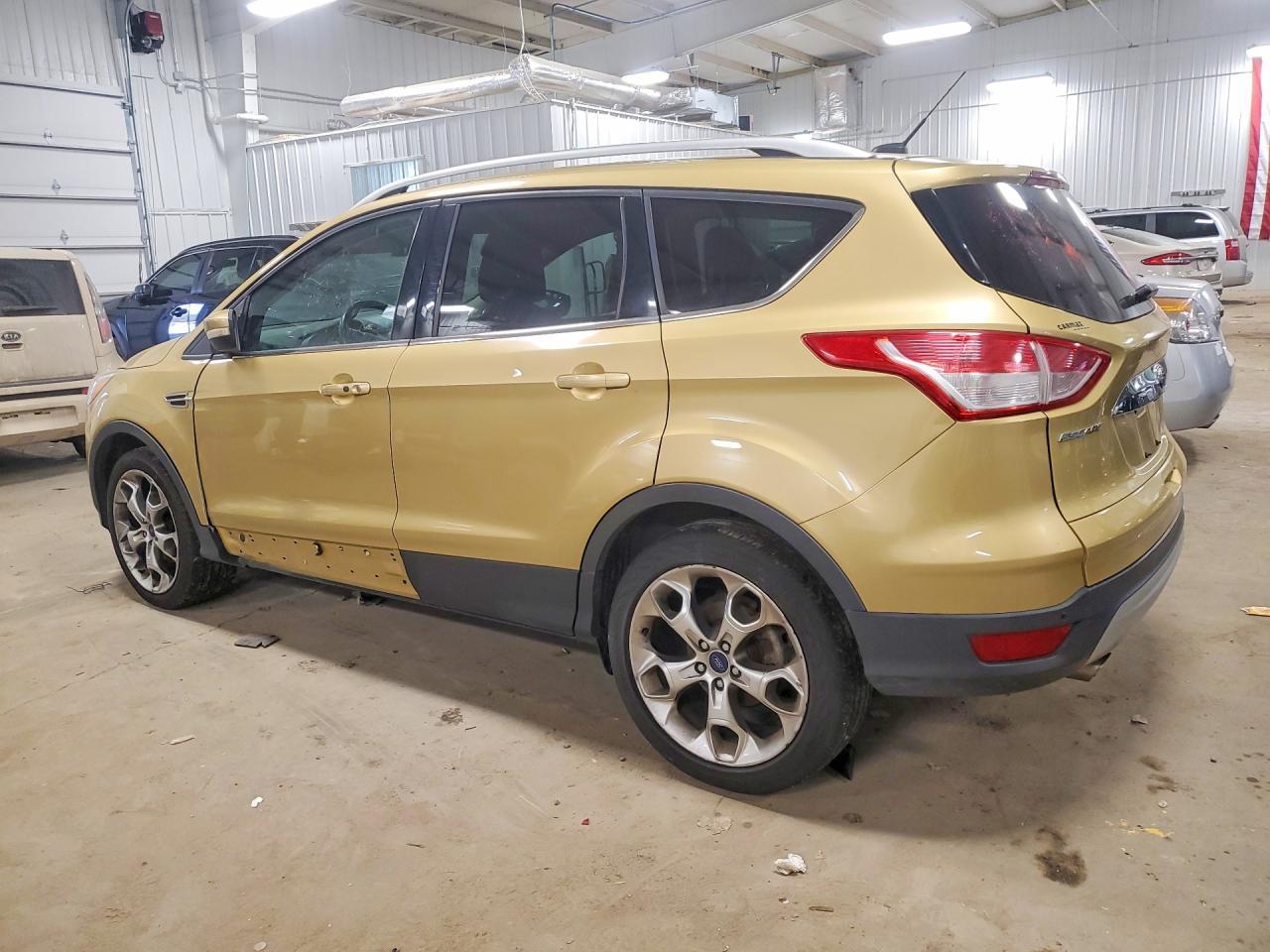 2014 Ford Escape Titanium - Фото 2