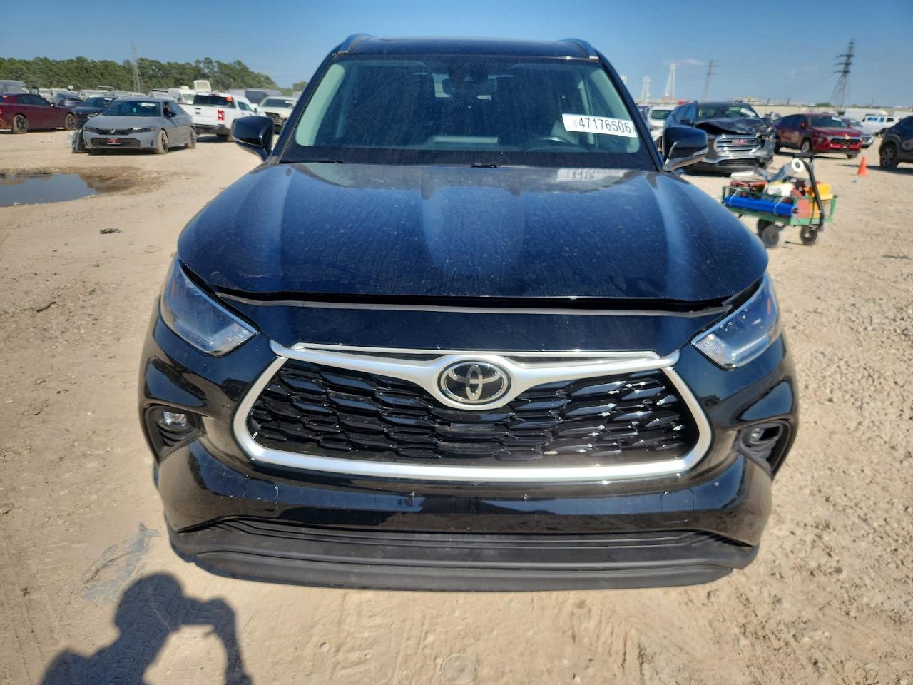 2021 Toyota Highlander Xle - Image 5
