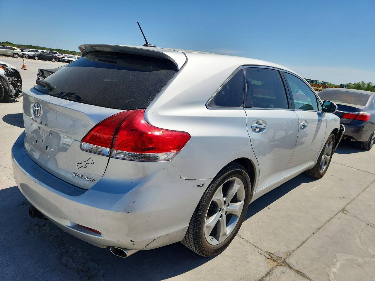 2012 Toyota Venza Xle - Image 3