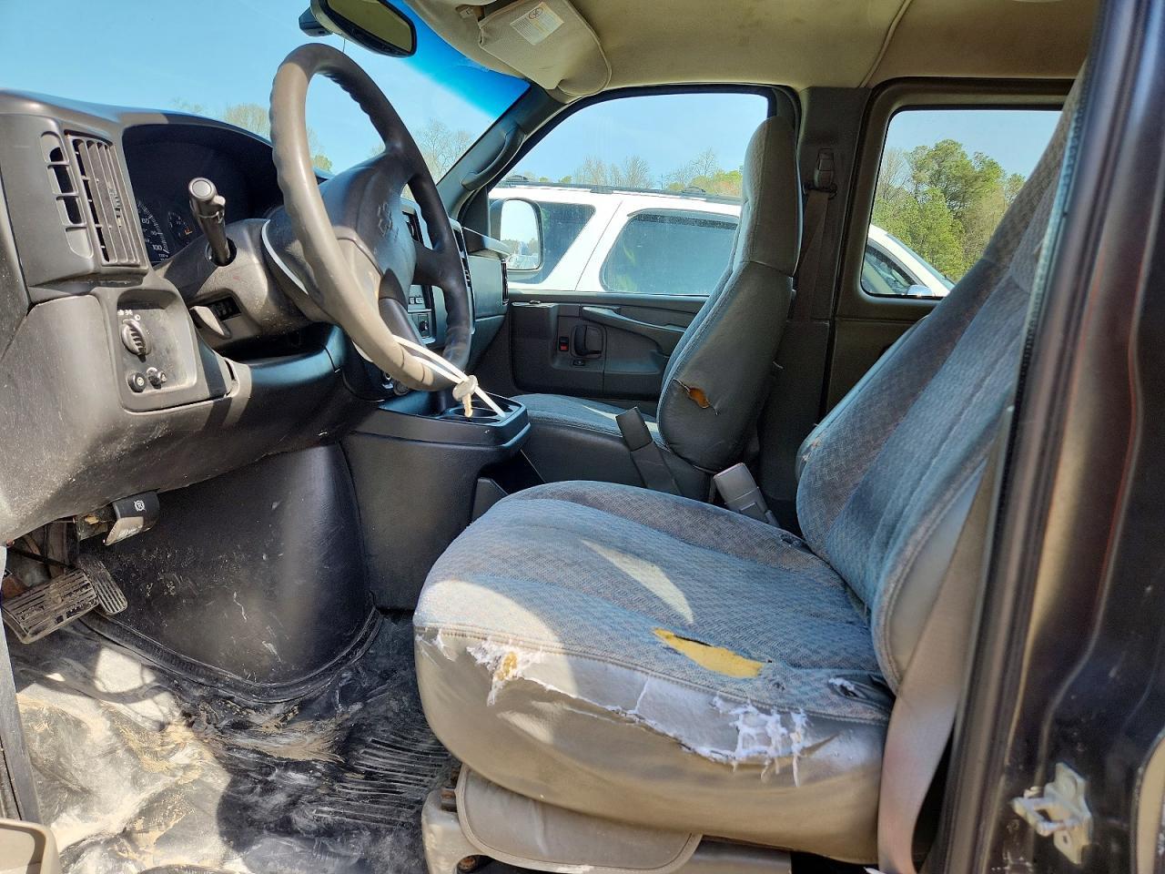 2004 Chevrolet Express G3500 - Фото 7