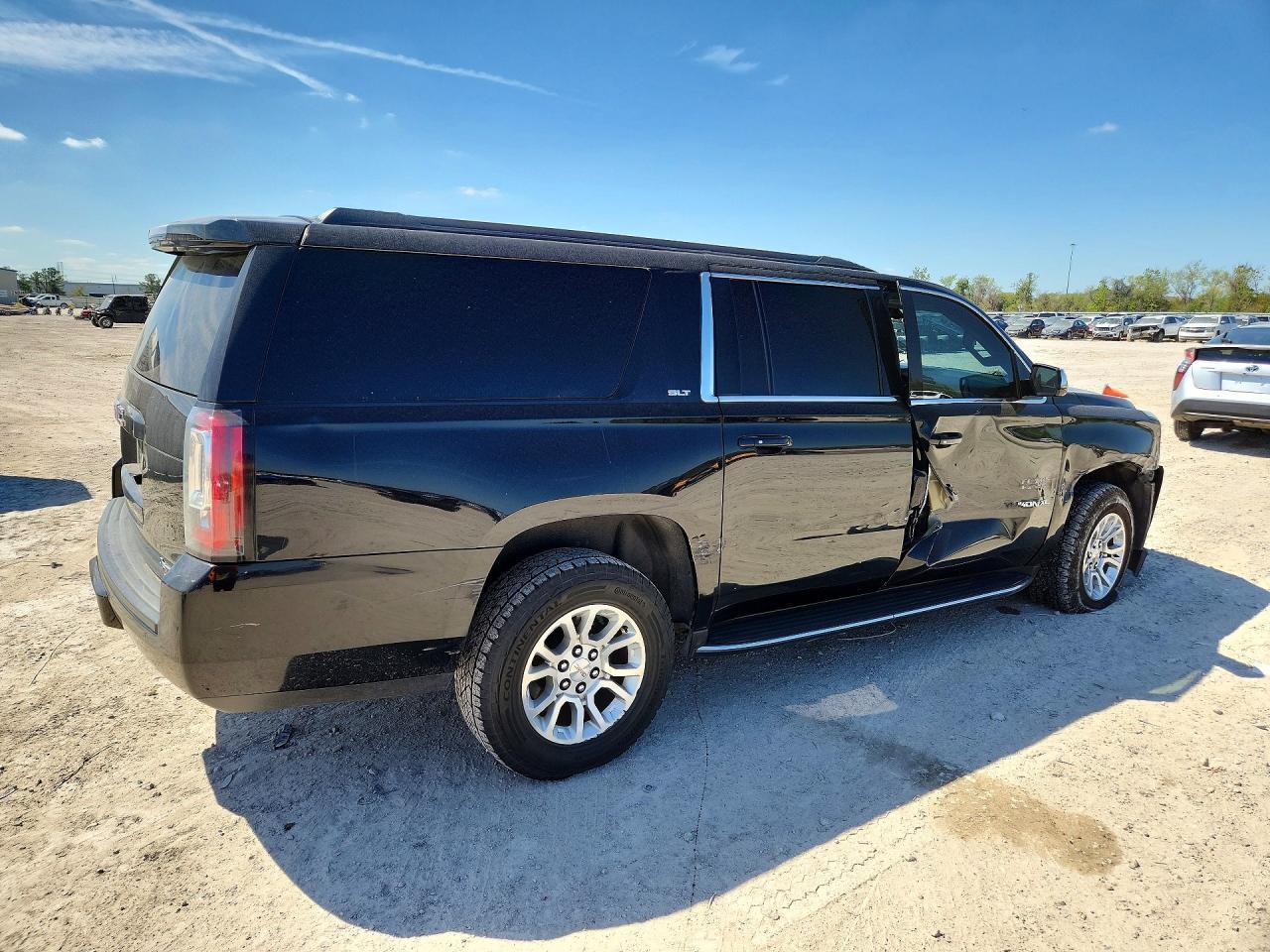 2019 GMC Yukon Xl K1500 Slt - Image 3