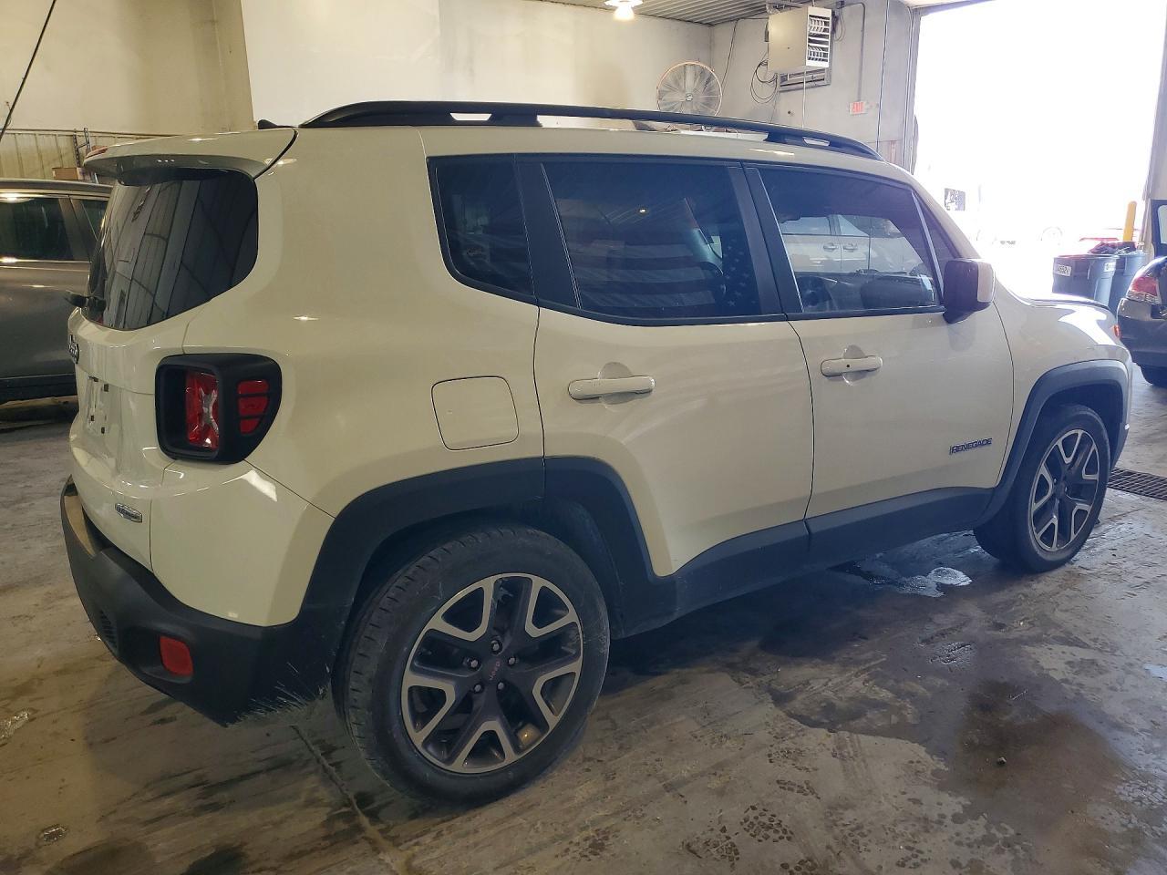 2017 Jeep Renegade Latitude - Фото 3