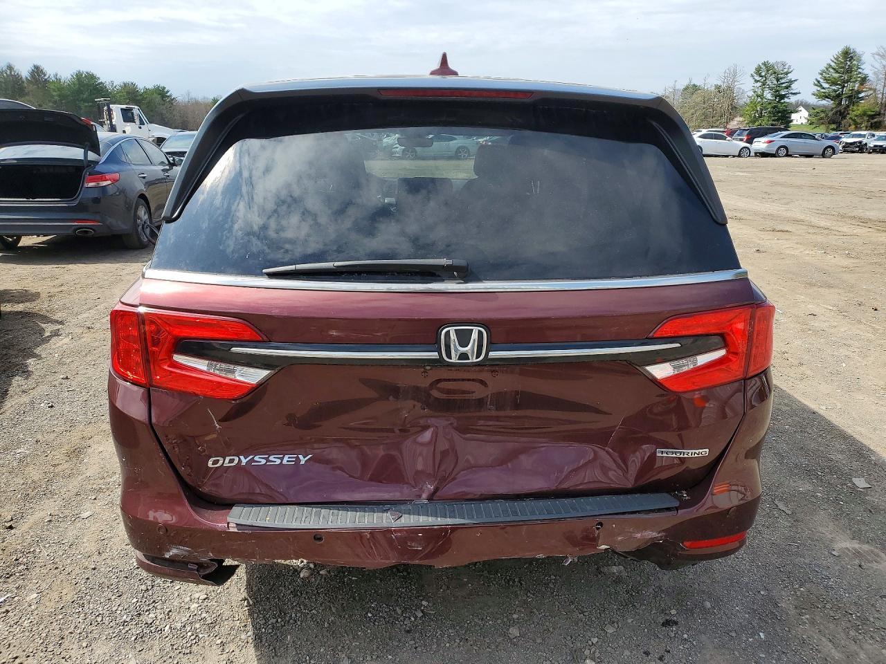 2021 Honda Odyssey Touring - Фото 6