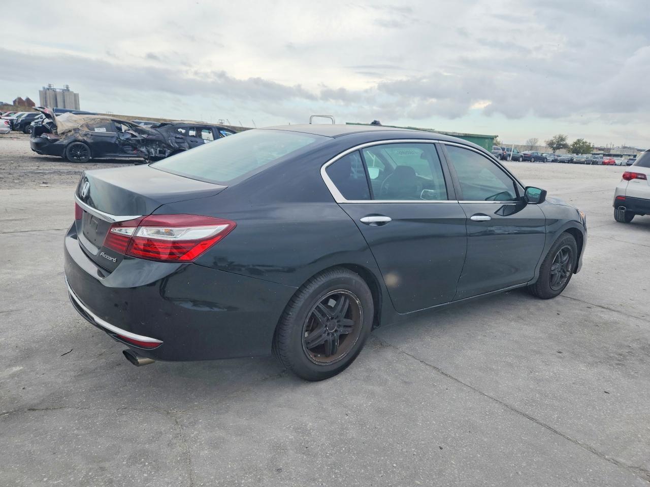 2016 Honda Accord Lx - Фото 3