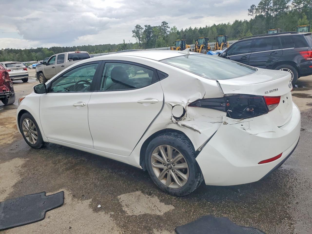2014 Hyundai Elantra Se - Фото 2