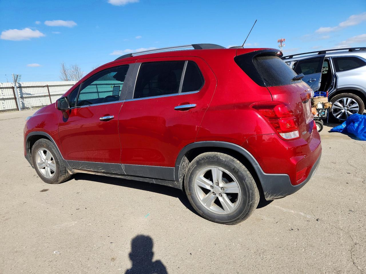 2020 Chevrolet Trax 1Lt - Фото 2