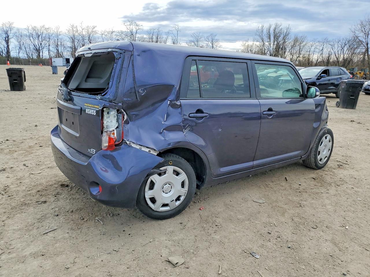 2012 Scion Xb Base - Фото 3