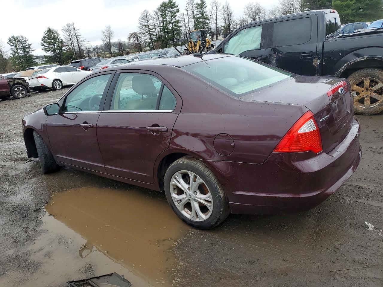 2012 Ford Fusion Se - Фото 2