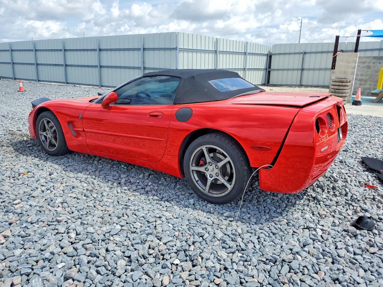 2000 Chevrolet Corvette - Фото 2