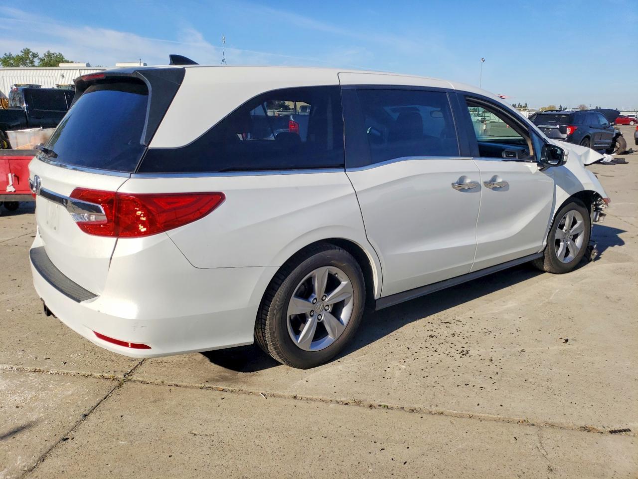 2020 Honda Odyssey Ex - Image 3