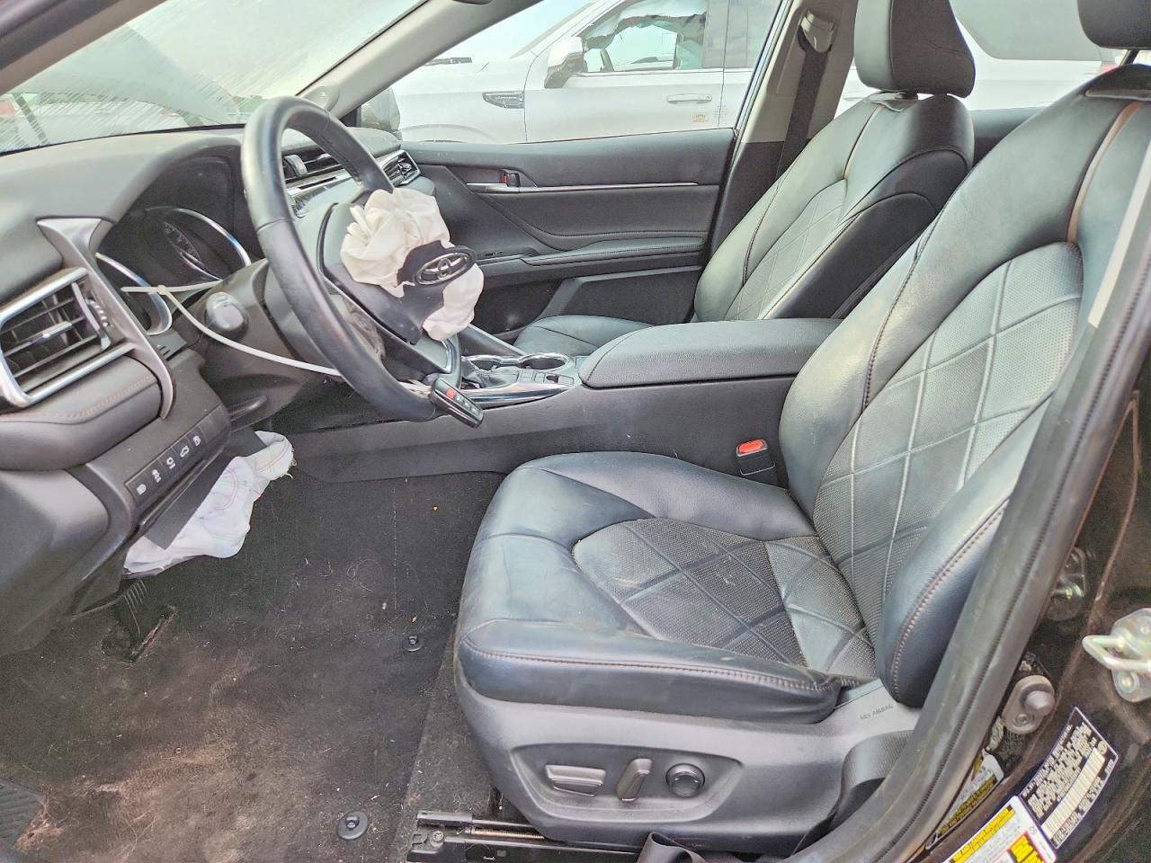 2018 Toyota Camry Hybrid Xle - Image 7