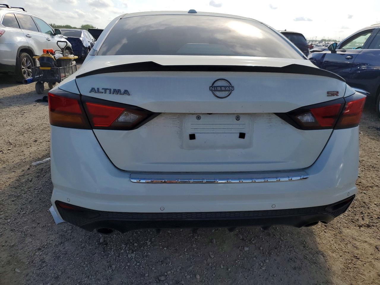 2023 Nissan Altima 2.5 Sr - Image 6