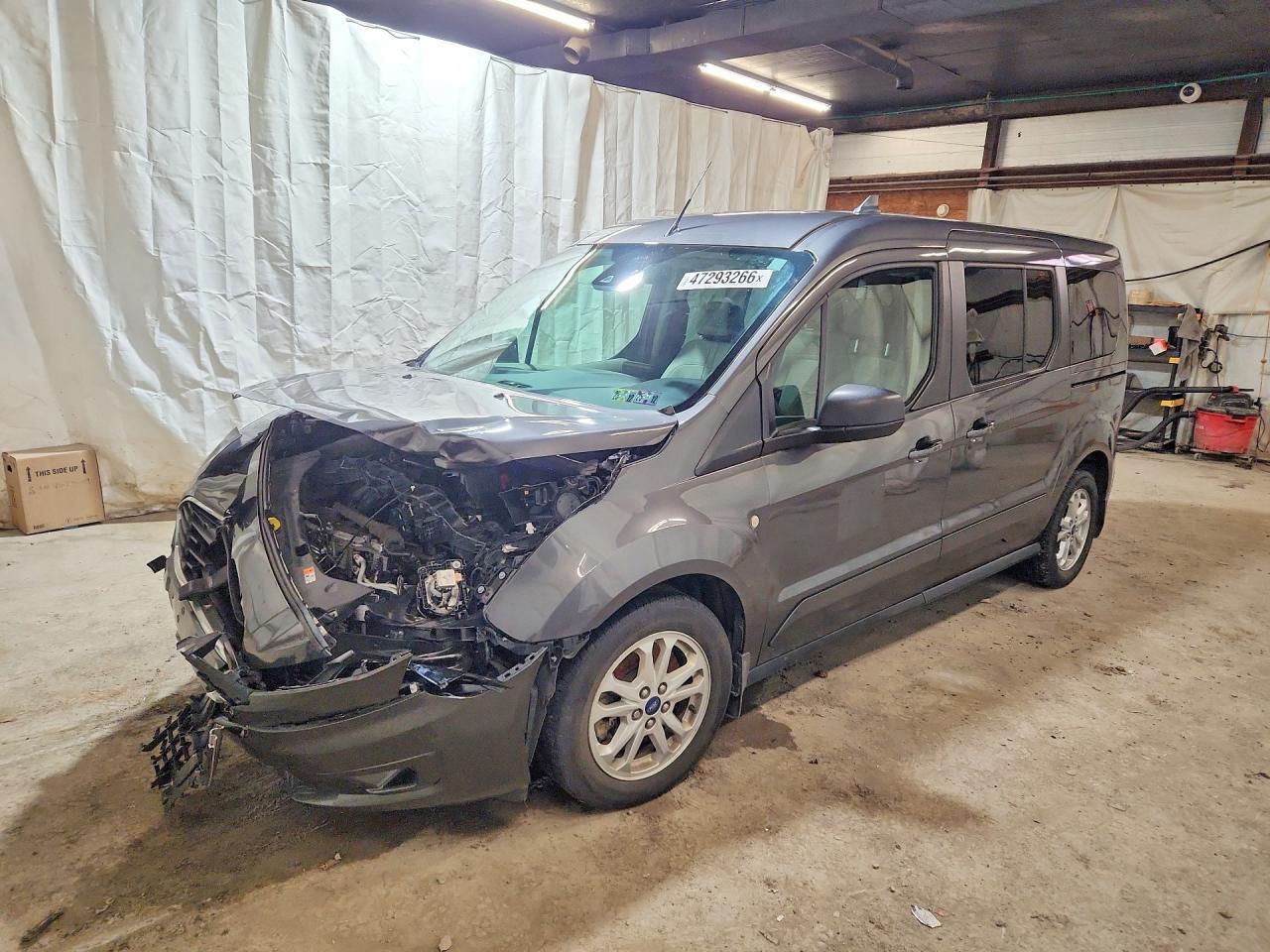 2022 Ford Transit Connect Xlt ** Passenger Van **