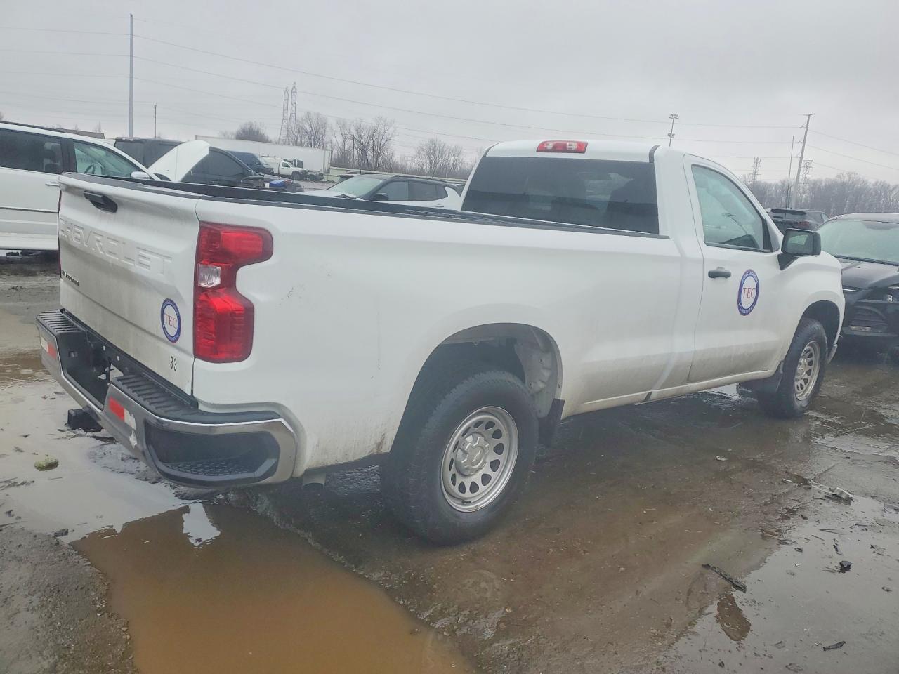 2025 Chevrolet Silverado C1500 - Image 3