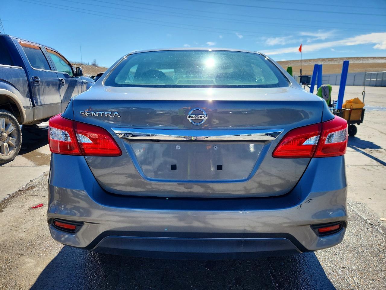 2019 Nissan Sentra S - Фото 6