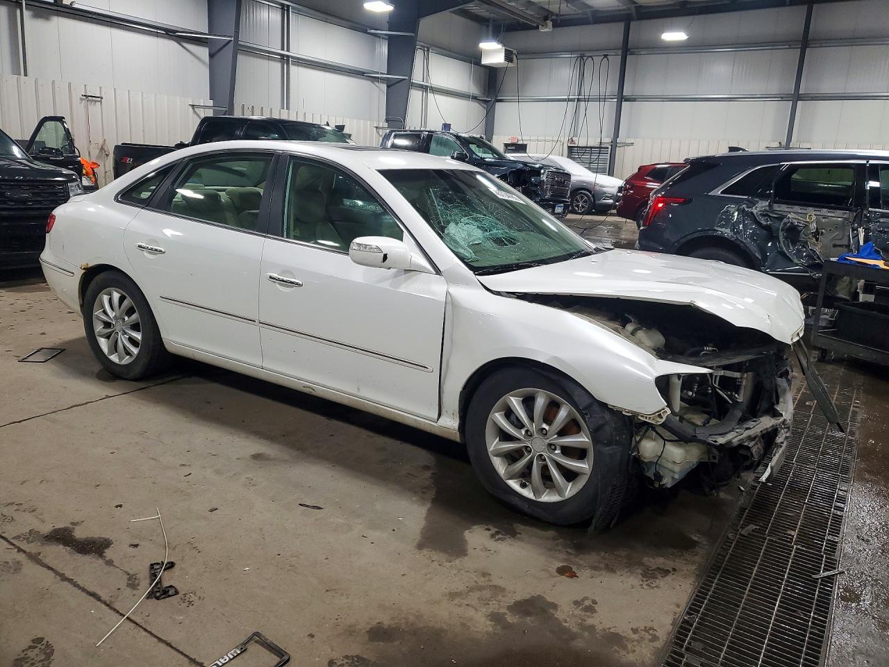 2008 Hyundai Azera Limited - Image 4