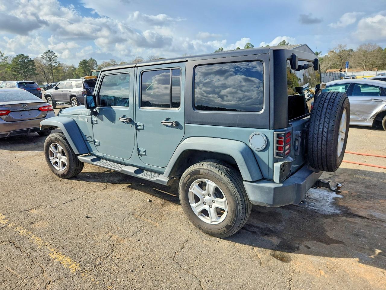 2015 Jeep Wrangler Unlimited Sport - Image 2
