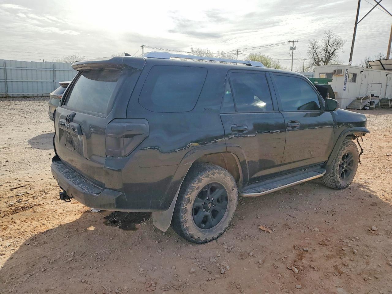 2014 Toyota 4Runner Sr5 - Image 3