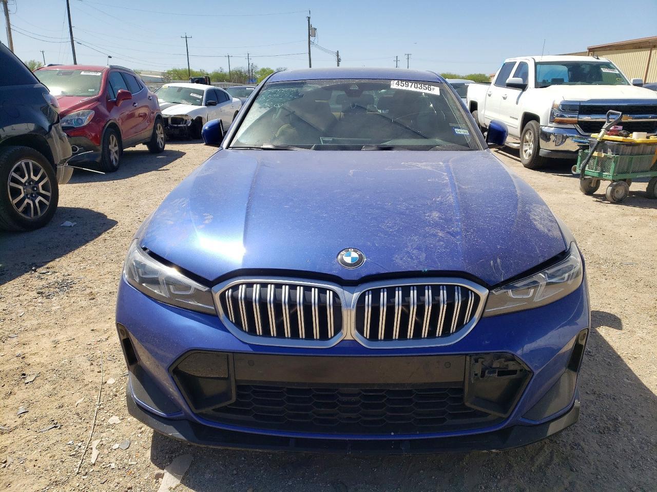 2023 BMW 330I - Фото 5
