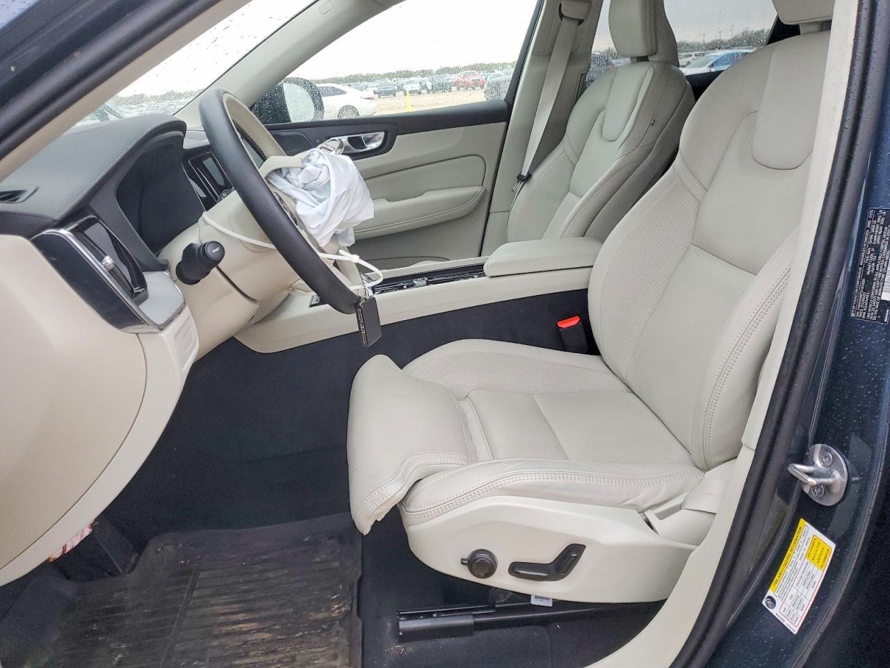 2025 Volvo Xc60 Ultra - Image 7