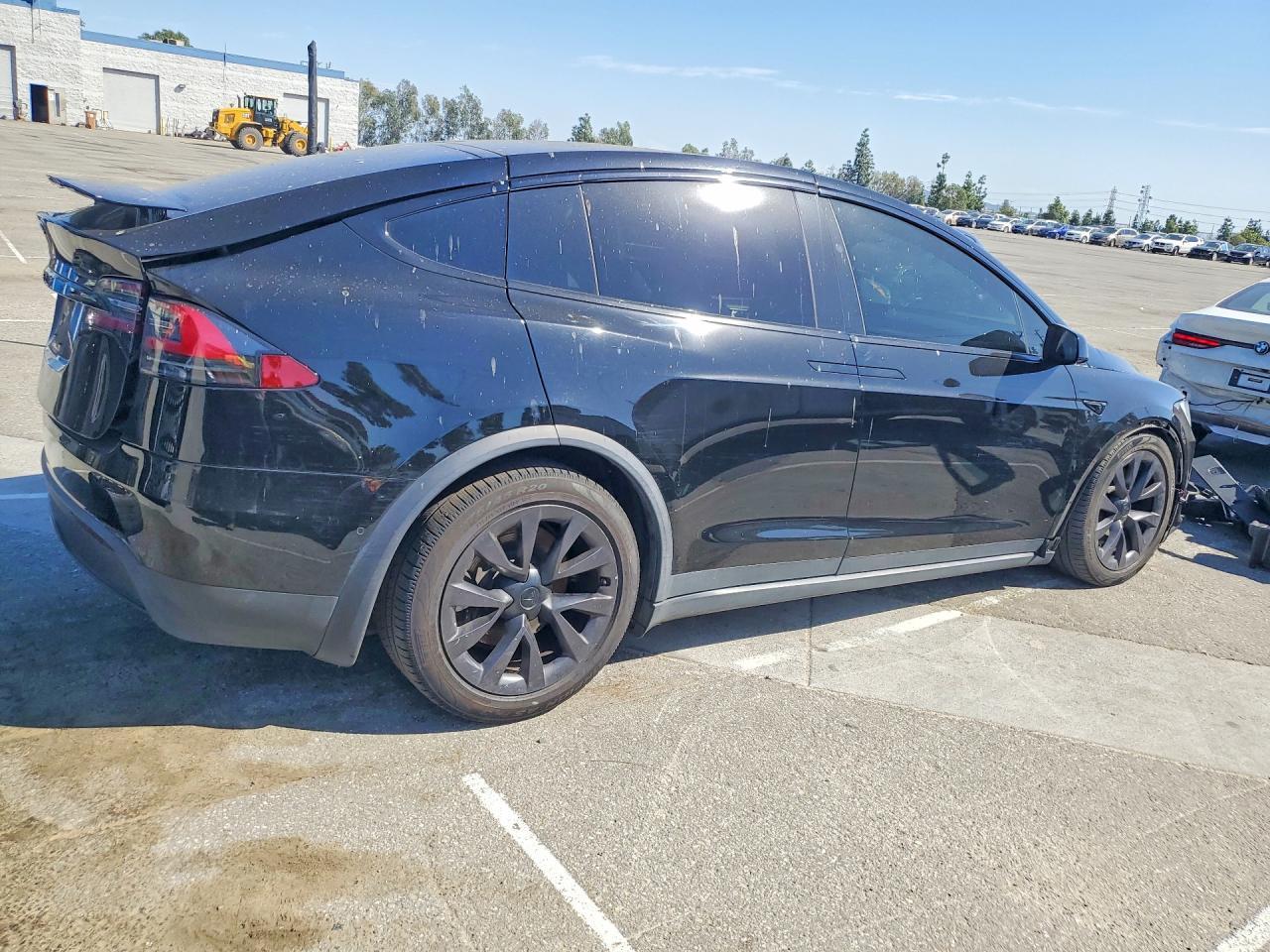 2022 Tesla Model X - Фото 3