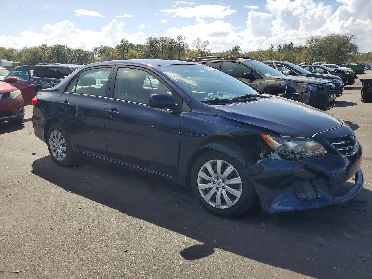 2013 Toyota Corolla Le - Фото 4