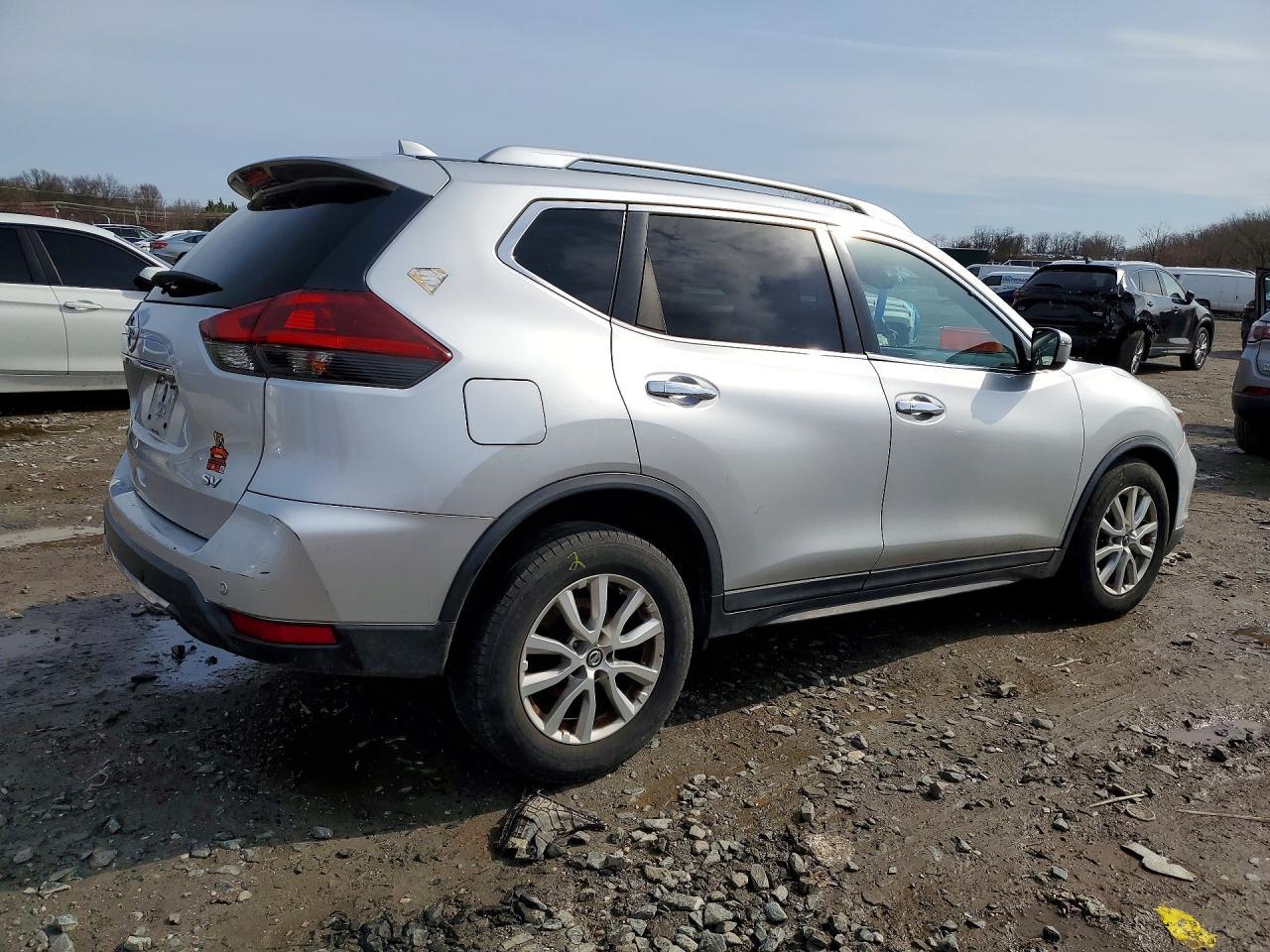 2019 Nissan Rogue Sv - Фото 3