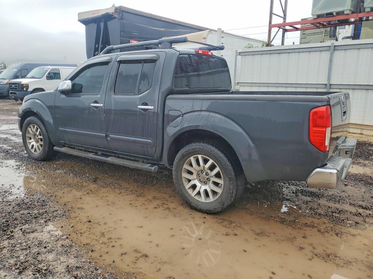 2010 Nissan Frontier Se V6 - Фото 2
