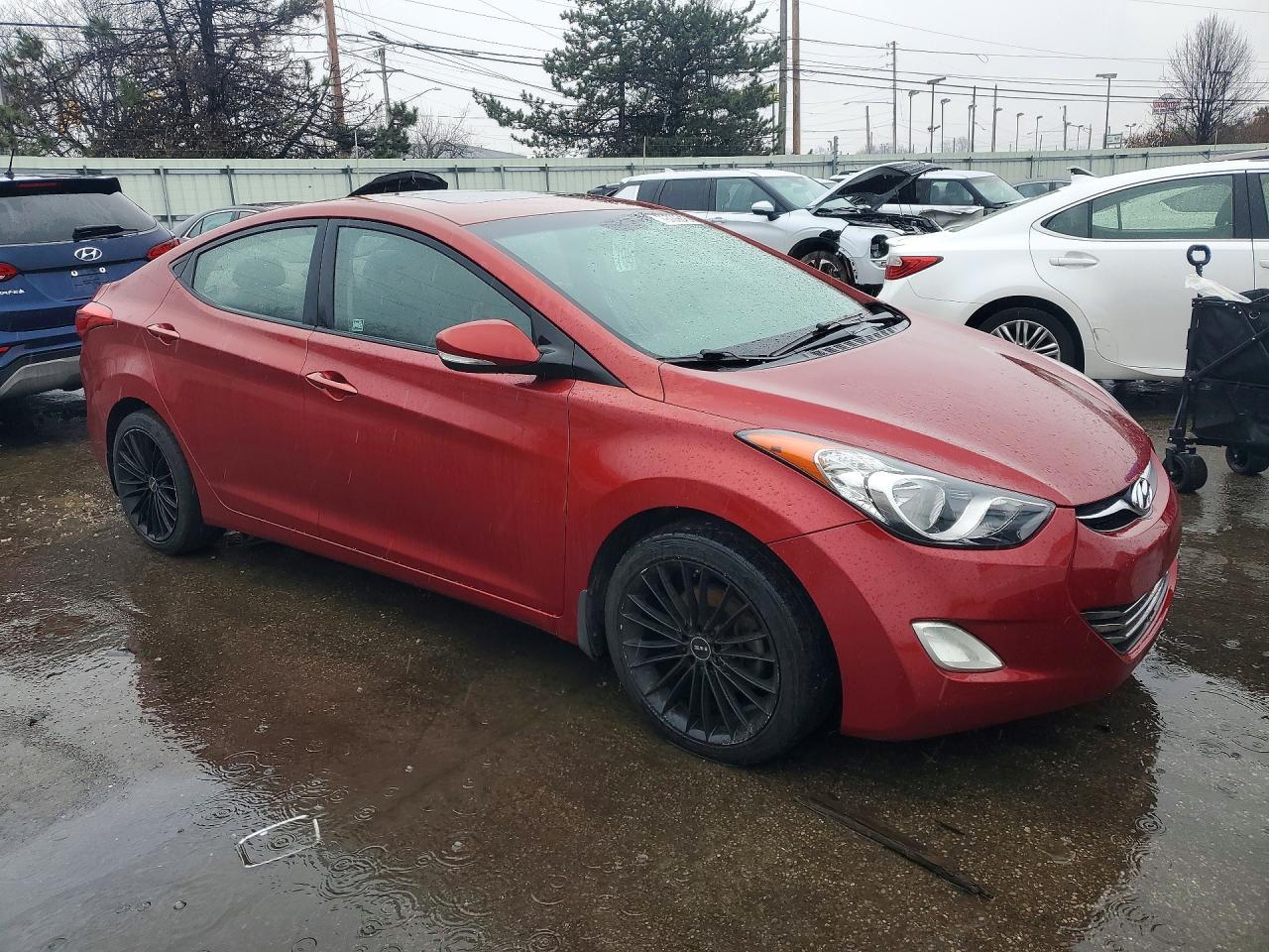 2013 Hyundai Elantra Limited - Image 4