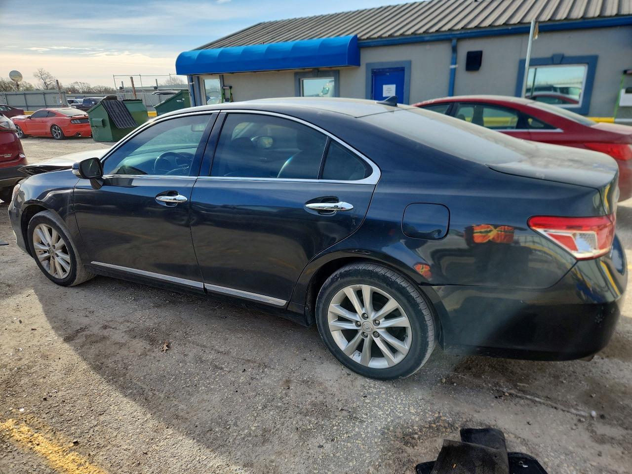 2010 Lexus Es 350 Base - Image 2
