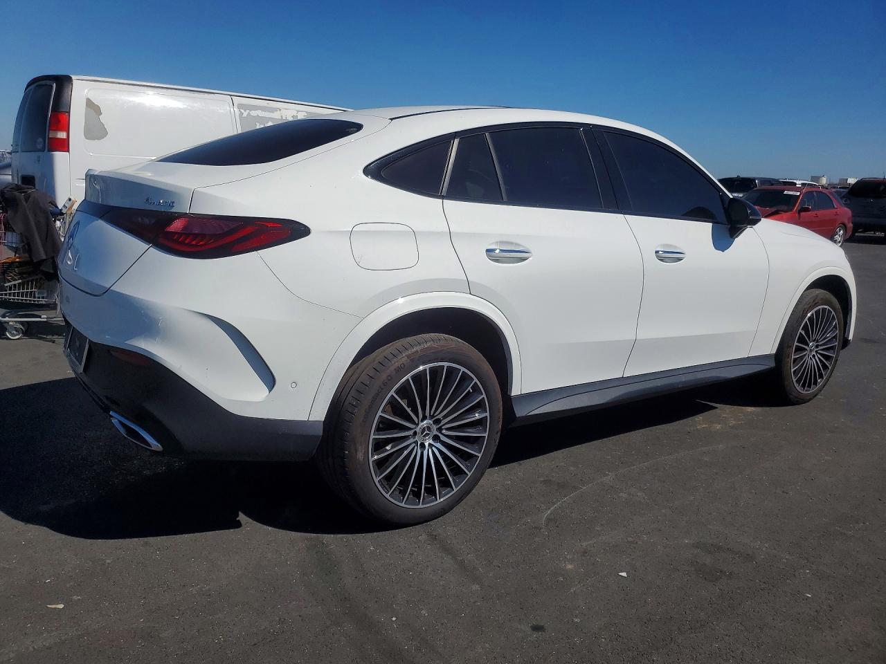 2024 Mercedes-Benz Glc Coupe 300 4Matic - Image 3