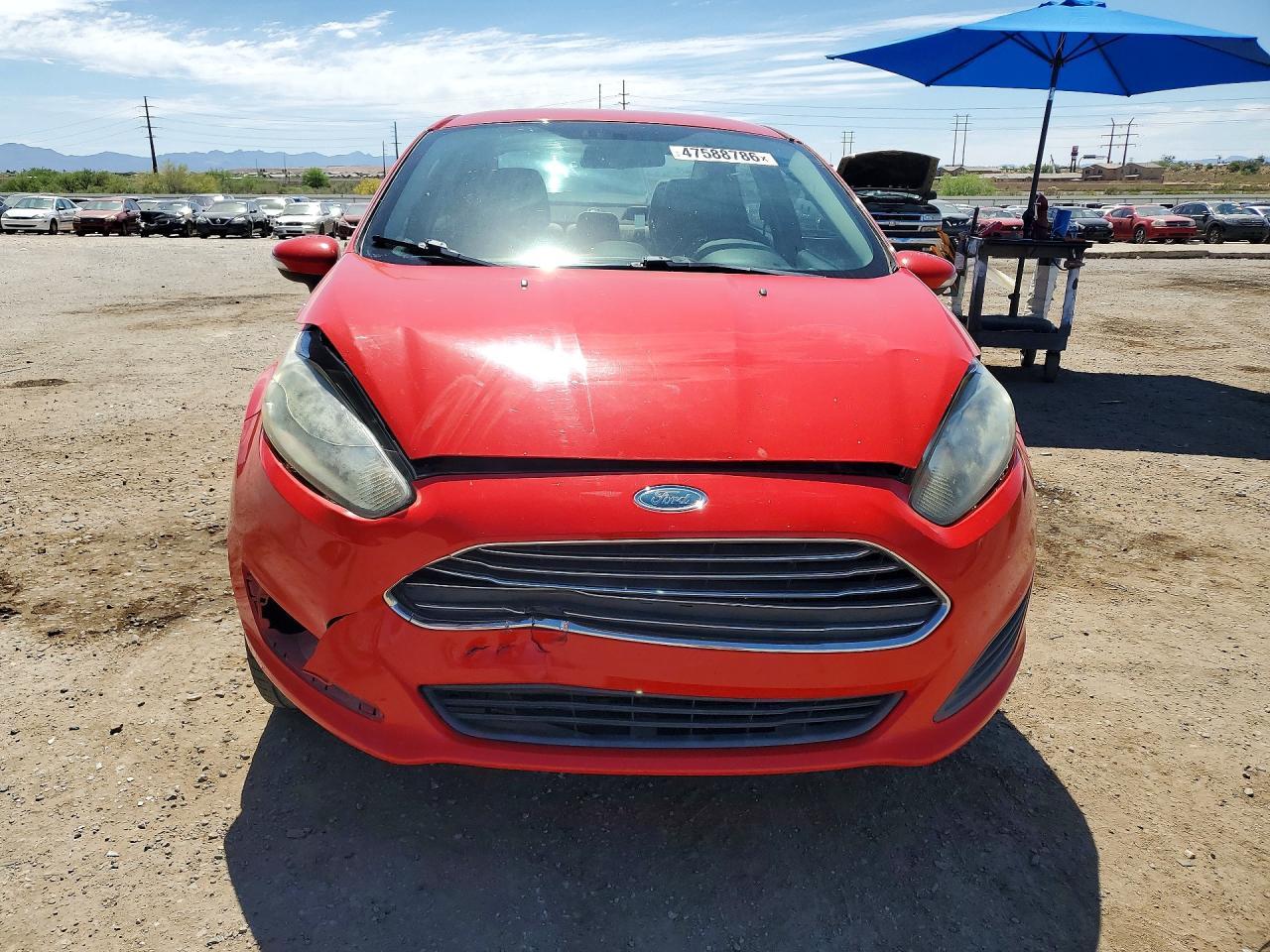 2014 Ford Fiesta Se - Фото 5
