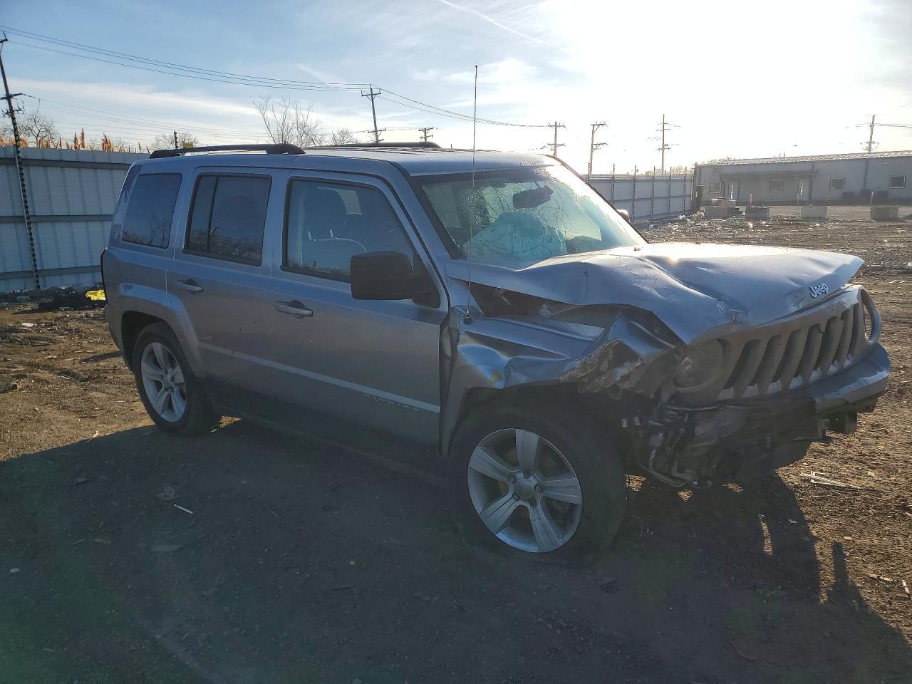 2016 Jeep Patriot Latitude - Фото 4