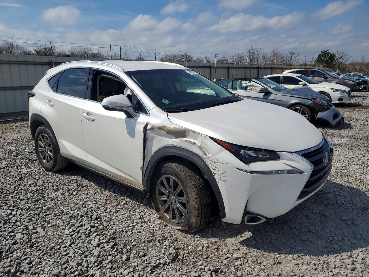 2017 Lexus Nx 200T Base - Фото 4