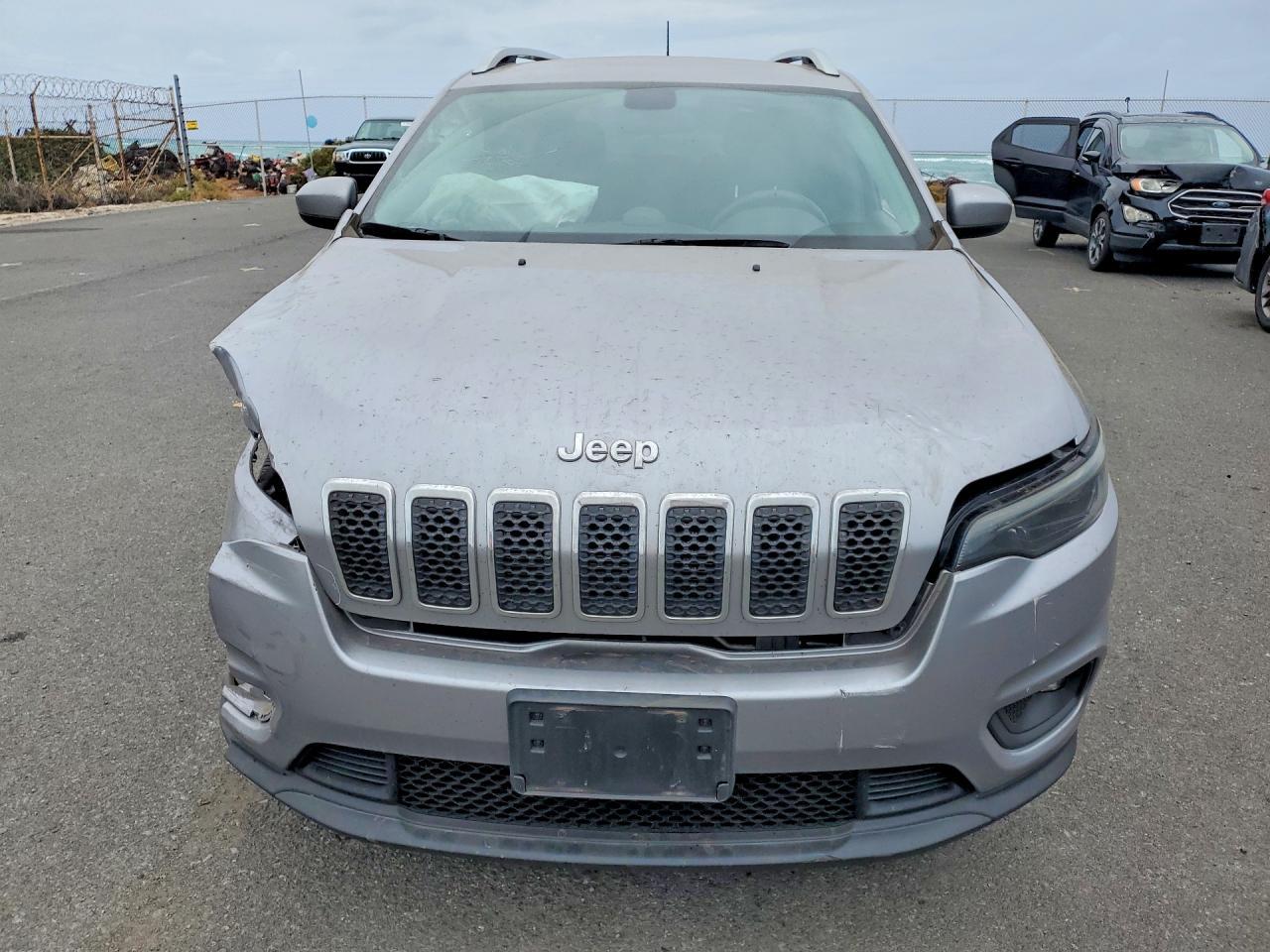 2019 Jeep Cherokee Latitude - Image 5