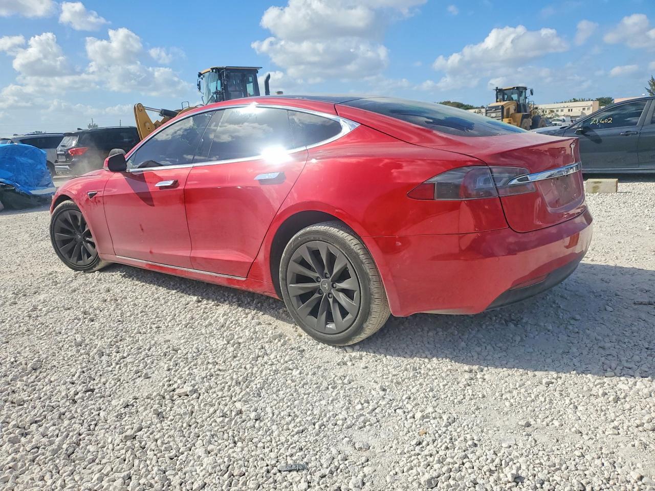 2020 Tesla Model S - Фото 2