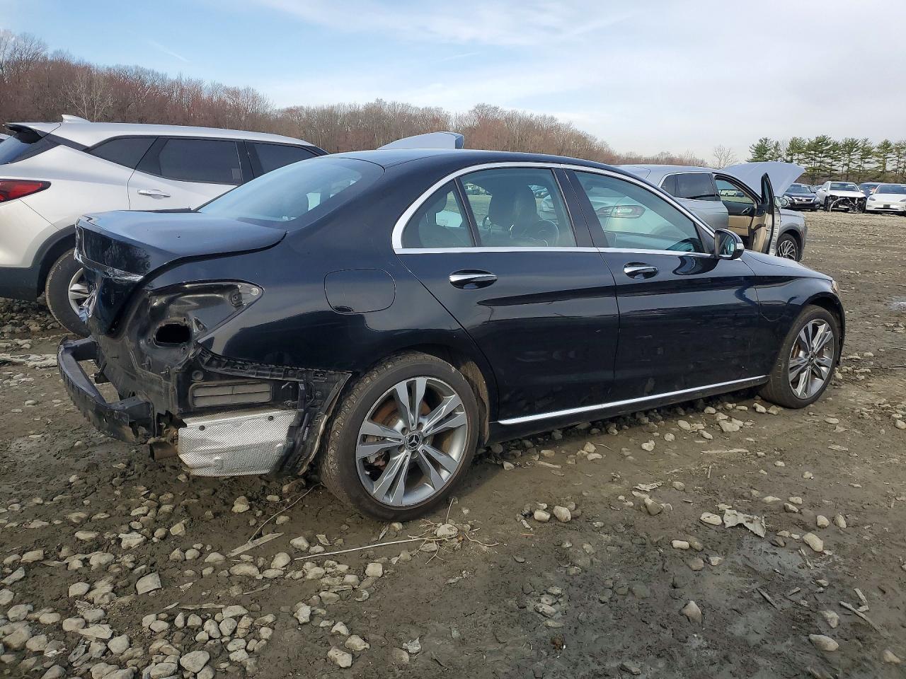 2019 Mercedes-Benz C 300 4Matic - Фото 3