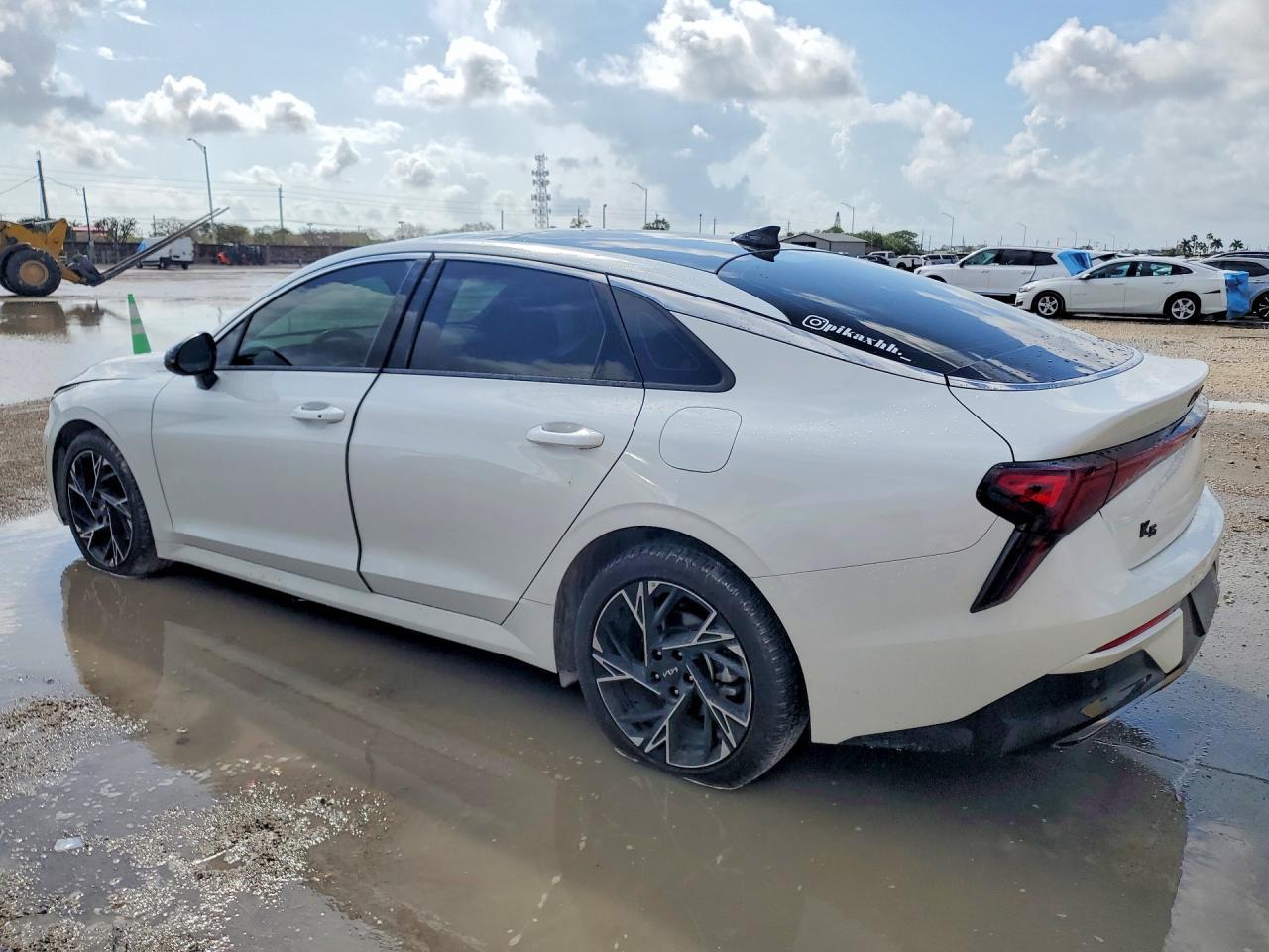 2025 Kia K5 Gt-Line - Image 2
