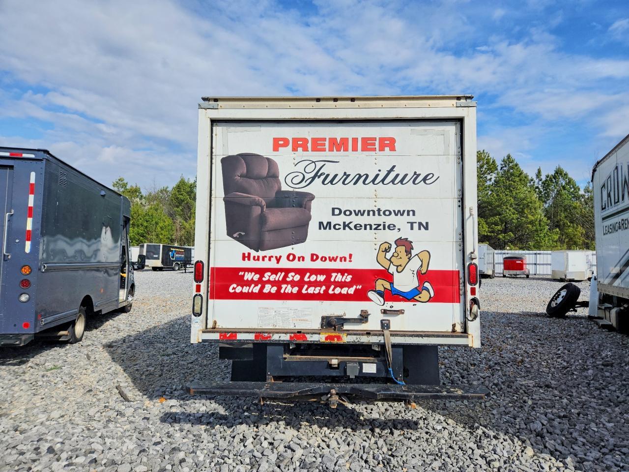 2012 GMC Savana Box Truck - Фото 6