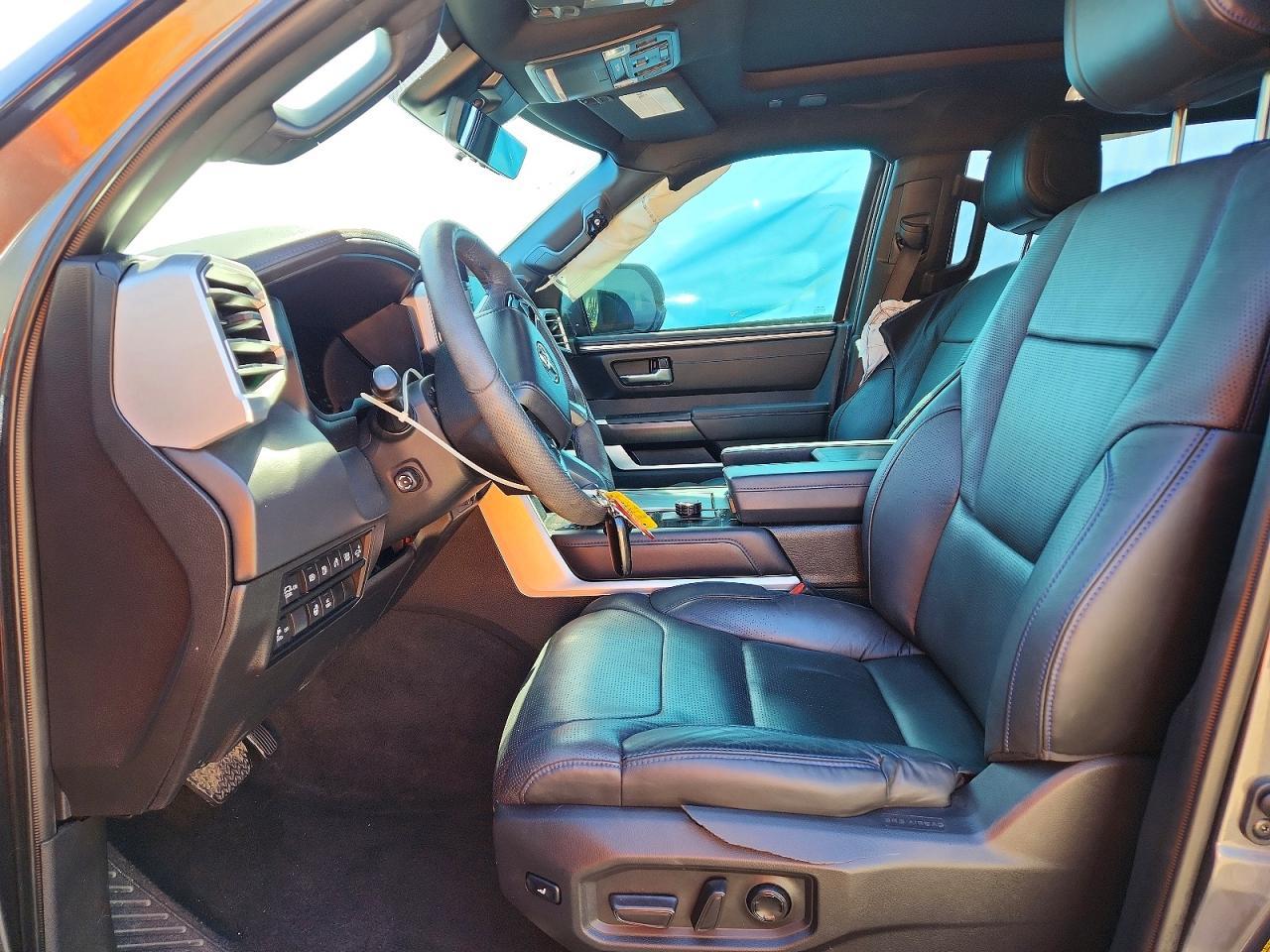 2023 Toyota Sequoia Platinum - Фото 7