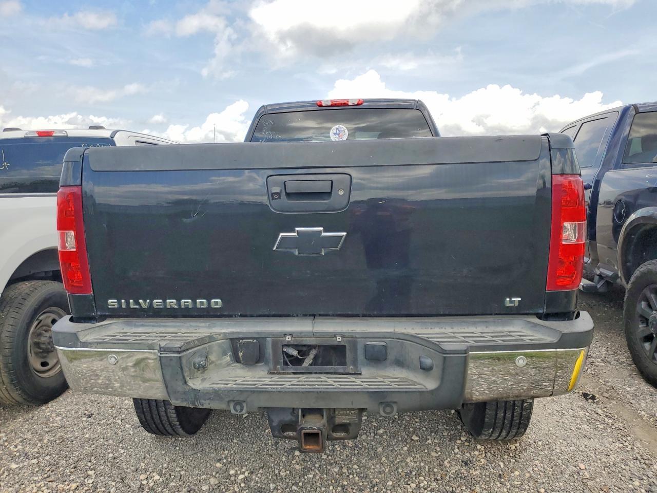 2012 Chevrolet Silverado K3500 Lt - Image 6