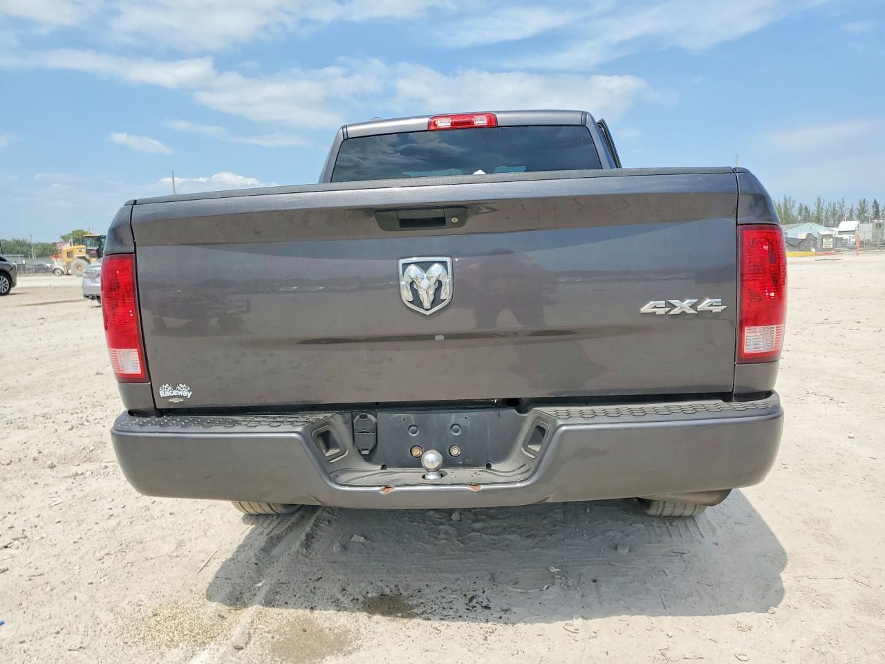 2017 Ram 1500 St - Image 6
