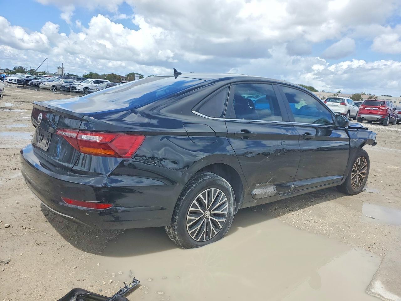 2019 Volkswagen Jetta S - Фото 3