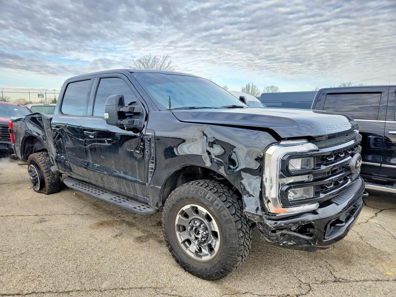 2024 Ford F250 Super Duty - Фото 4