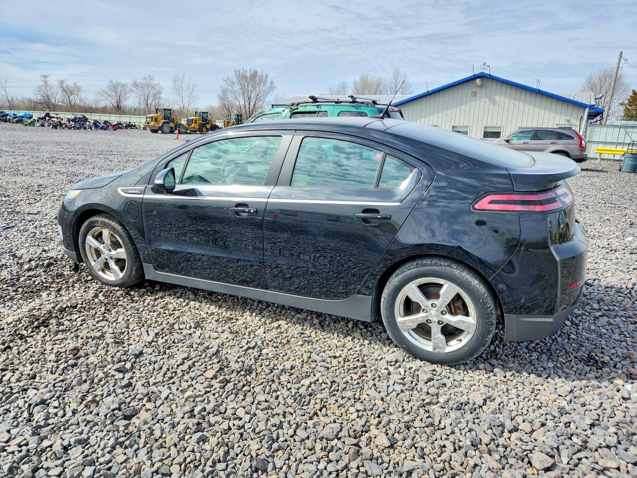 2013 Chevrolet Volt - Image 2