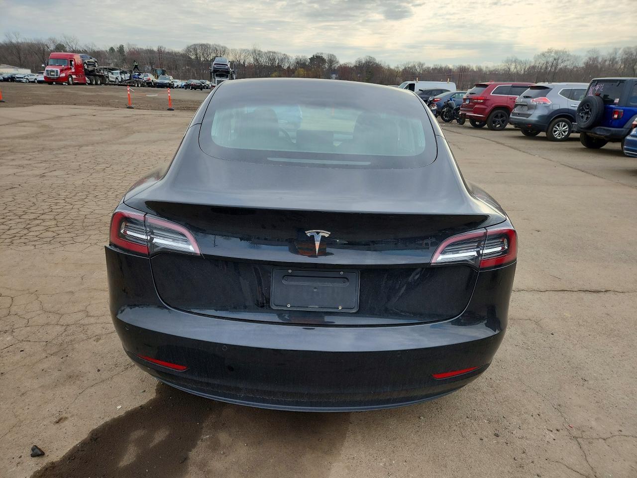 2019 Tesla Model 3 - Фото 6